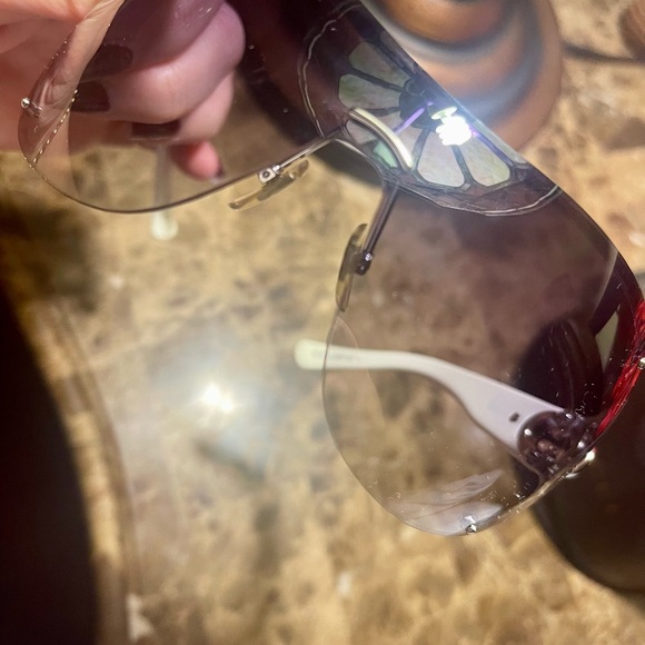 Gucci - Picture 3 of 8